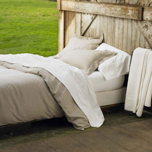 coy_org_linen_bed_300.jpg